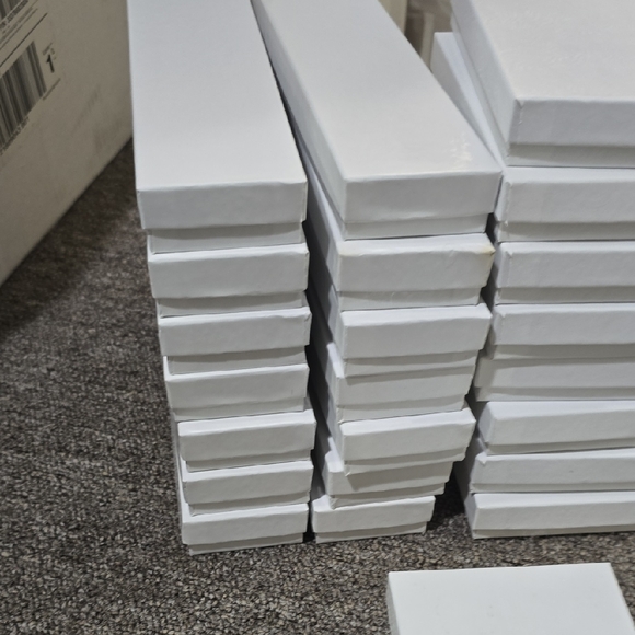 White Gift Boxes - Picture 3 of 8